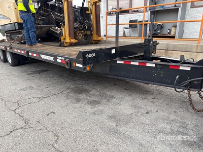 2018 Towmaster T-40 23 ft T/A Equipment Trailer