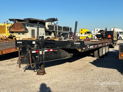 2018 Towmaster T-40 31 ft T/A Equipment Trailer