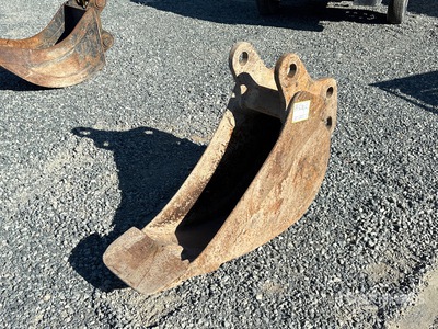 12 in Digging Excavator Bucket