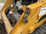 Hydraulics with Auxiliary Hydraulic Plumbing