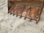 Specialty with Loader Bucket Cutting Edge/Shanks/Teeth