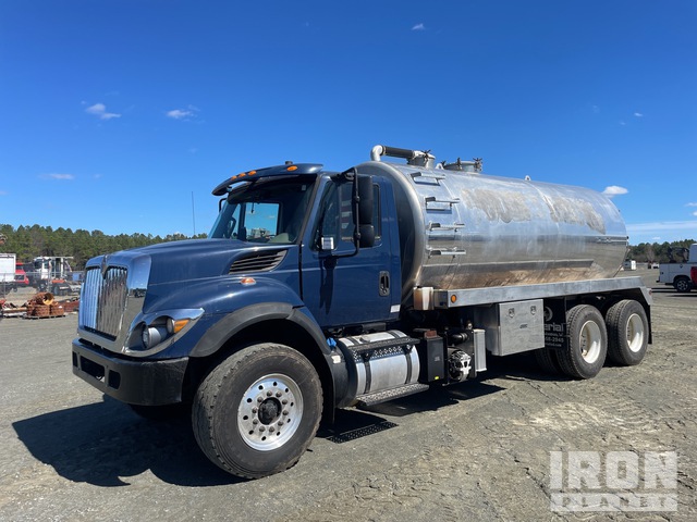Vacuum Tanker Trucks