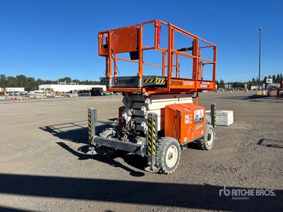 2023 Snorkel S3370RT 4x4 Dual Fuel Ascenseur à ciseaux