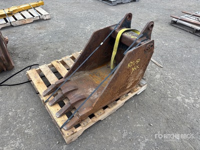 RC 20 in Digging Excavator Bucket
