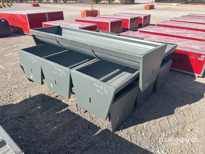 Quantity of (7) Kit Containers CFX-90 Alimentador de ganado
