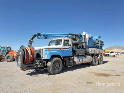 1995 Vactor on 1995 International 2574 6x4 Vacuum Excavator Truck