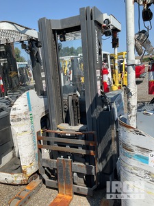 UniCarriers SM1H235NV 3500 lb Reach Truck