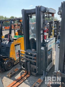 UniCarriers SM1H235NV 3500 lb Carretilla Retráctil