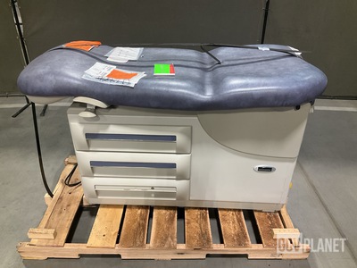 Midmark Examination Table
