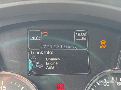 2020 Kenworth T680 6x4 Cabeza Tractora Cabina Dormitorio