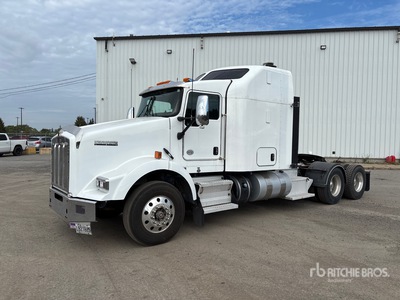 2021 Kenworth T800 6x4 Cabeza Tractora Cabina Dormitorio