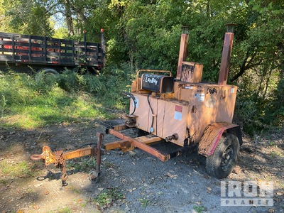 1998 LeeBoy L250T Asphalt Kettle