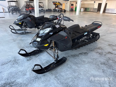 2021 Ski-Doo Summit X Expert 850 Turbo 175 Snowmobile