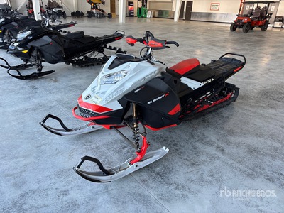 2021 Ski-Doo Summit X Expert 850 Turbo 154 Snowmobile