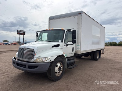 2009 International 4300 SBA 4x2 Moving Furgonetka