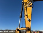 Hydraulics with Bucket Cylinder