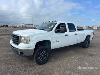 2009 GMC Sierra 2500HD 4x4 Crew Cab Pickup
