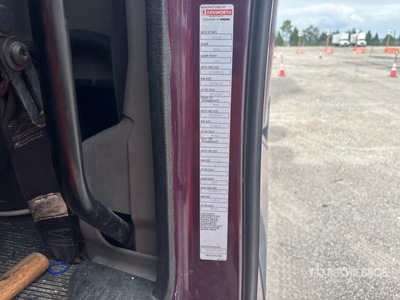 2013 Kenworth T700 Tracteur Routier Couchette
