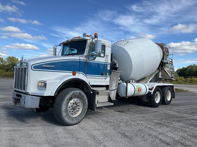 2006 Kenworth T800 6x4 Mixer Truck