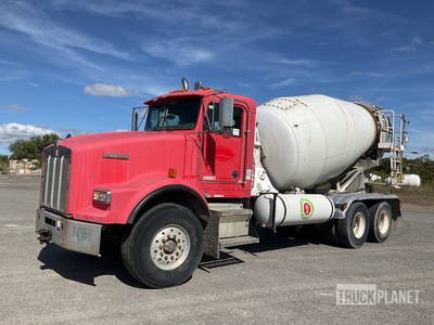 2004 Kenworth T800 6x4 Mixer Truck