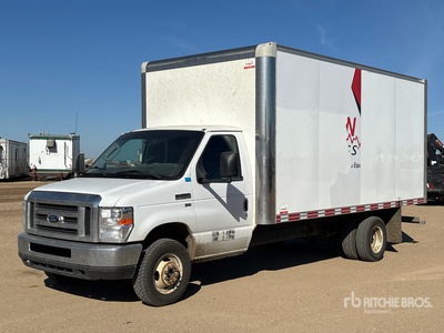 2019 Ford E-450 4x2 Furgonetka