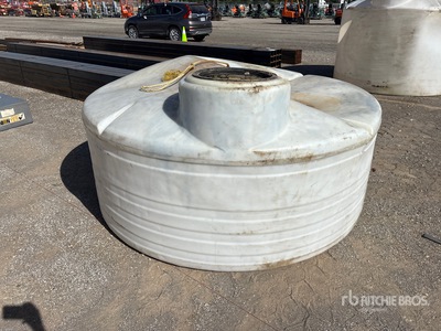 1000 gal Water Tank