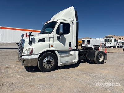 2014 Freightliner Cascadia 113 4x2 Day Cab Prime Mover