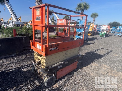 2018 JLG 1932R Electric シザーリフト