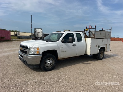 2013 Chevrolet Silverado 3500HD 4x2 Extended Cab Nutzkraftwagen