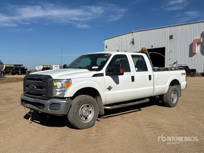 2015 Ford F-350 XL 4x4 Crew Cab Pickup