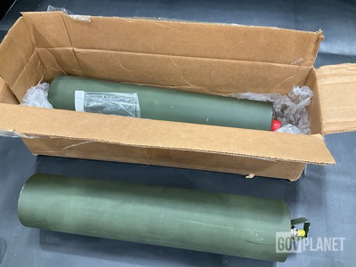 (2) Parker A3N0093C223X Piston Accumulators