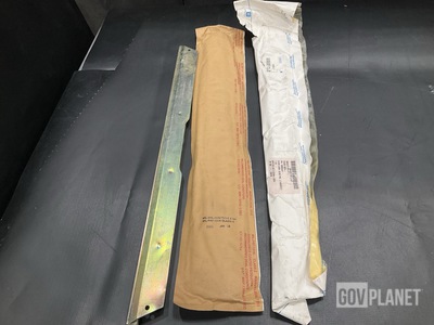 (44) 15590401 Vehicle Window Glass Lift Channels