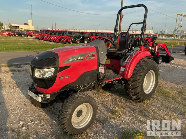2021 Mahindra 1640 4WD Utility Tractor