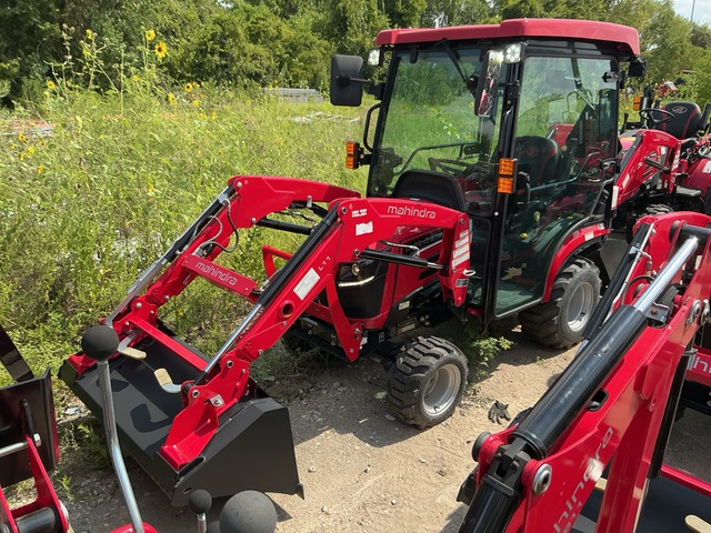 Mahindra 1126 HST 4WD Utility Tractor