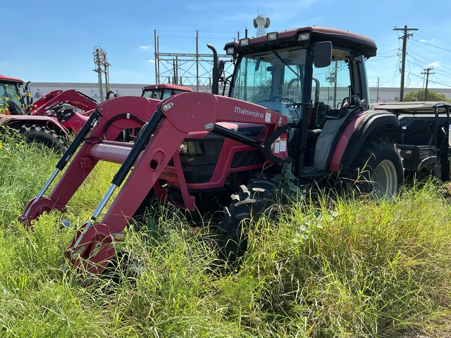2019 Mahindra 60754CAB 4WD Utility Tractor