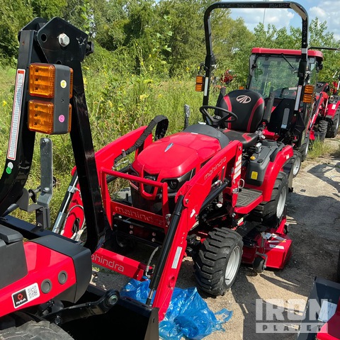 Mahindra 1126 HST 4WD Utility Tractor