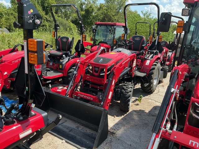 Mahindra 2123 HST 4WD Utility Tractor
