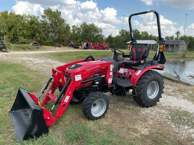 Mahindra 2126 4WD Utility Tractor