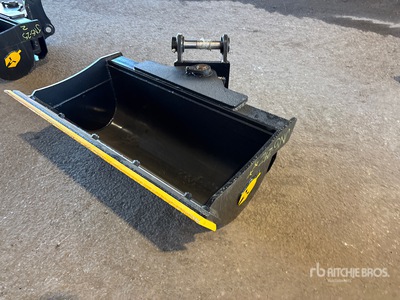 Dynamic Entities 48 in Hydraulic Tilting Excavator Bucket - Fits Cat 307/308, Komatsu PC78/88 Deere/Hitachi 75/85 Case, New Holland, Kobelco SK80 Bobcat E80