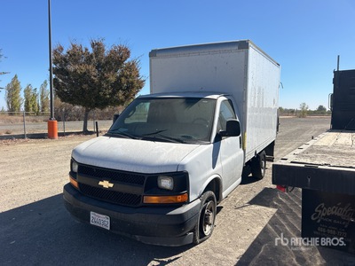 2017 Chevrolet Express 3500 4x2 Van Truck
