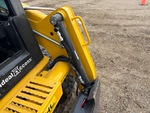 Hydraulics with Bucket Tilt Cylinders