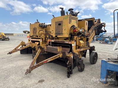 2005 Lincoln 660AXL Windrow Elevator