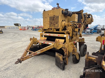 1993 Lincoln 660AXL Windrow Elevator