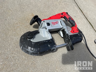Milwaukee Deep Cut Band Saw