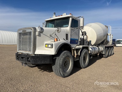2007 Freightliner FLD120 8x6 Mixer Truck