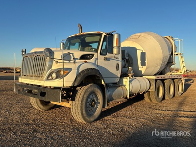 2012 International WorkStar 7600 8x6 Camion mélangeur