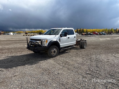2017 Ford F-450 4x4 Crew Cab Autocarro cabina e telaio