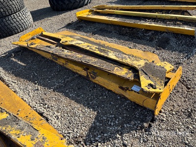 Articulated Dump Truck Tailgate