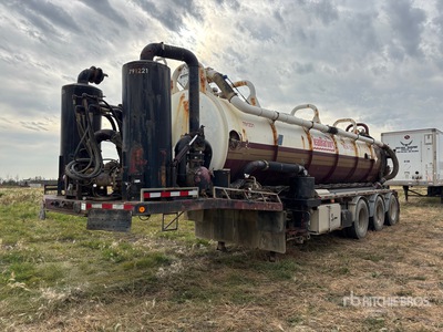 2005 Advance 6581 gal Tri/A バキュームトレーラー
