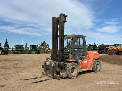 2013 Toyota 7FGU70 10000 lb 4x4 Rough Terrain Forklift